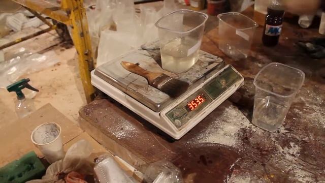 Искусственный камень своими руками. Шаг 4. Вода.