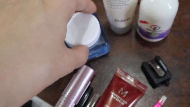МОЯ КОСМЕТИЧКА В ГРЕЦИИ DR. JART, CHANEL, MISSHA, BOURJOIS ? ЧТО ВЗЯЛА В ПУТЕШЕСТВИЕ смотреть онлайн