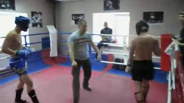 Ваня Второй раунд первый БОЙ смотреть онлайн