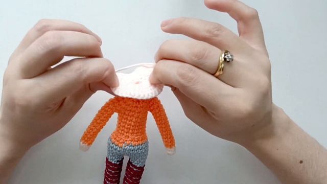 Coraline Amigurumi Tutorial | Parte 1 | Amis Tejiendo Momentos ENG/SPA Subs смотреть онлайн
