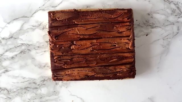 Пряник на День Святого Валентина. Текстура дерева смотреть онлайн