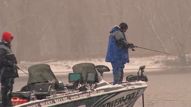 Fishing Tip - Using Berkley Nanofil for Extreme Jigging S11E12 смотреть онлайн