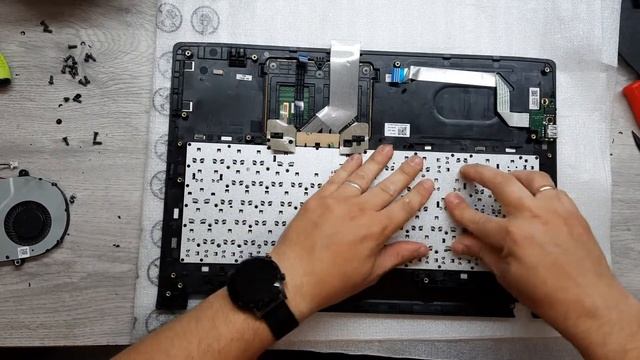 Полная разборка Acer E5-575G Обслуживание, замена клавиатуры и АКБ