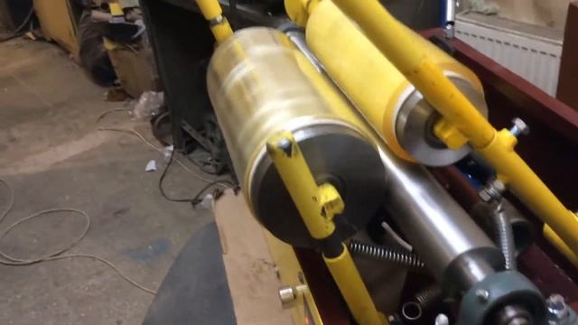 Перемотка пищевой пленки с 76 мм втулки на 111 мм втулку на перемотчик МАХРАСК модел А+ смотреть онлайн