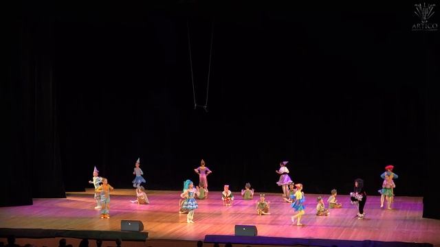 Буратино, хореографическая студия ансамбля им. С.О. Дунаевского. Buratino, studio S. O. Dunaevsky смотреть онлайн