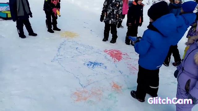 Рисование на снегу МБДОУ 10 "Радуга", Бугульма смотреть онлайн