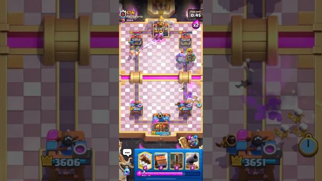 #1 Royal Hogs Deck is CRUSHING Everything - Clash Royale смотреть онлайн