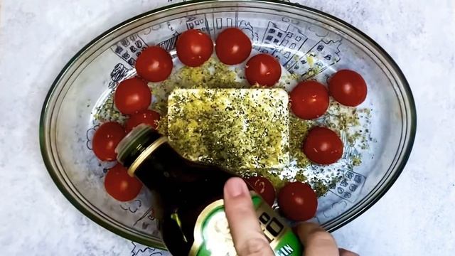 Паста с сыром Фета, запечённым в духовке с помидорами Черри. Тренд из штатов или блюдо из ТикТока? смотреть онлайн