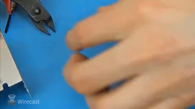 Основы пайки. 3 - Проверяю блок питания смотреть онлайн