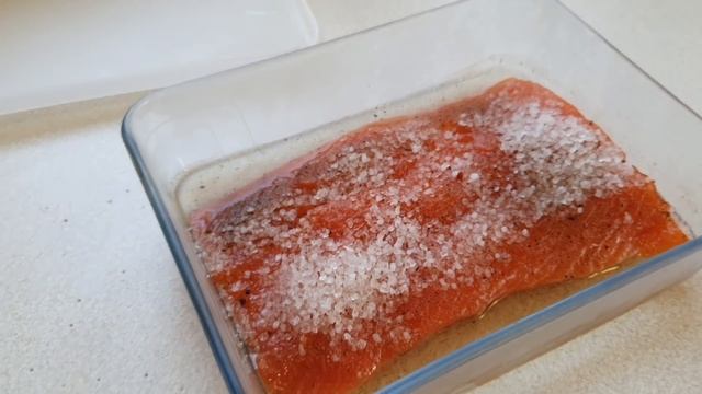 Солим лосось. РЕЦЕПТ. ПРОЩЕ НЕКУДА. смотреть онлайн