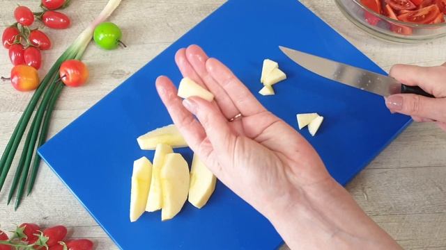 Обалденный САЛАТ! Сколько не приготовлю, всегда мало! Вкусный простой салат на закуску... смотреть онлайн