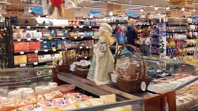 Цены в продуктовом магазине Гипербола на 4 декабря 2022: предновогодняя суета #екатеринбург смотреть онлайн