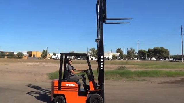 Toyota 42-5FG15 - 3000lb Capacity Pneumatic Forklift for Sale in Phoenix, AZ (Stock #18009) смотреть онлайн