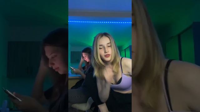 🔔 #Эфир: #Настя_Матвиенко (@nessti_m )👩 → #пишет 🎻 #песни🎶, #поёт 🎤, ➕ #Даша (#Darci.vd)👧 | 02.09.2 смотреть онлайн