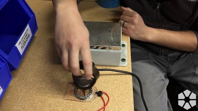 How to Degauss (Demagnetize) an Automatic Watch смотреть онлайн