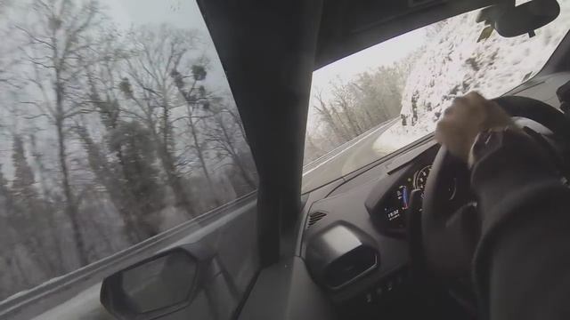 Lamborghini Huracan play on snow/ice/dirty road смотреть онлайн