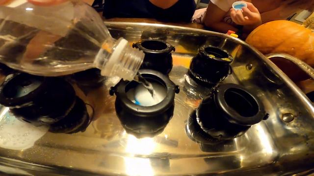 DIY: Making Witch's Brew for Halloween! Halloween Science! смотреть онлайн