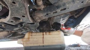 Замена масла и фильтра ДВС Toyota Corolla 150