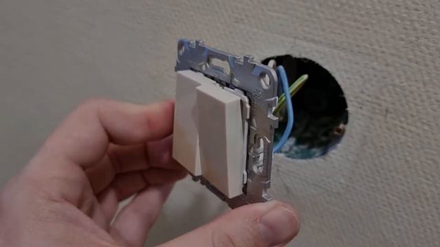 Умный выключатель Aqara Smart Wall Switch H1 EU No Neutral Без Нейтрали Монтаж в круглый подрозетни смотреть онлайн
