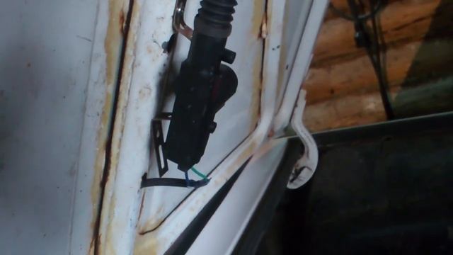 Багажник с кнопки. ВАЗ 2106 смотреть онлайн