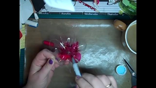 Recycled Pop Bottle Flower смотреть онлайн