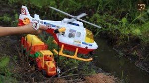 Машинка и вертолетик собирают мозаику - Видео про машинки.mp4