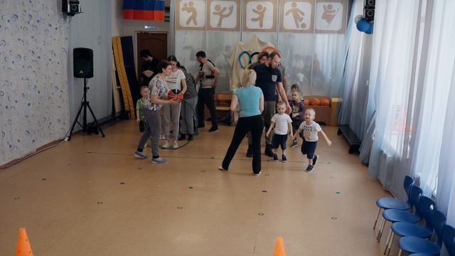 МАДОУ детский сад №422 "Лорик". Спортивный праздник. Младшая группа "Клевер" смотреть онлайн