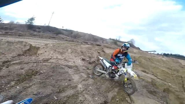 Enduro Flying Season смотреть онлайн