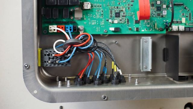 SMA Sunny Tripower X (STPX) inverter for large homes: application example