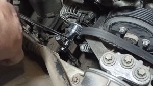 Замена шкива генератора Свист ремня Opel