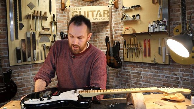 Pawn Shop Fender - A pretty Cool Mashup with REALLY Cool Pickups! | Luthier Teardown & Demo смотреть онлайн