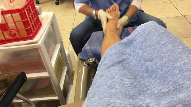 ? ПЕДИКЮР ? МАССАЖ НОГ ГОРЯЧЕЕ ПОЛОТЕНЦЕ $20.00 + $5.00 tips 22.11.2017 смотреть онлайн