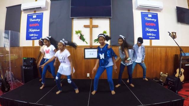 Intha kallin mel - OCBC 140th anniversary special dance смотреть онлайн