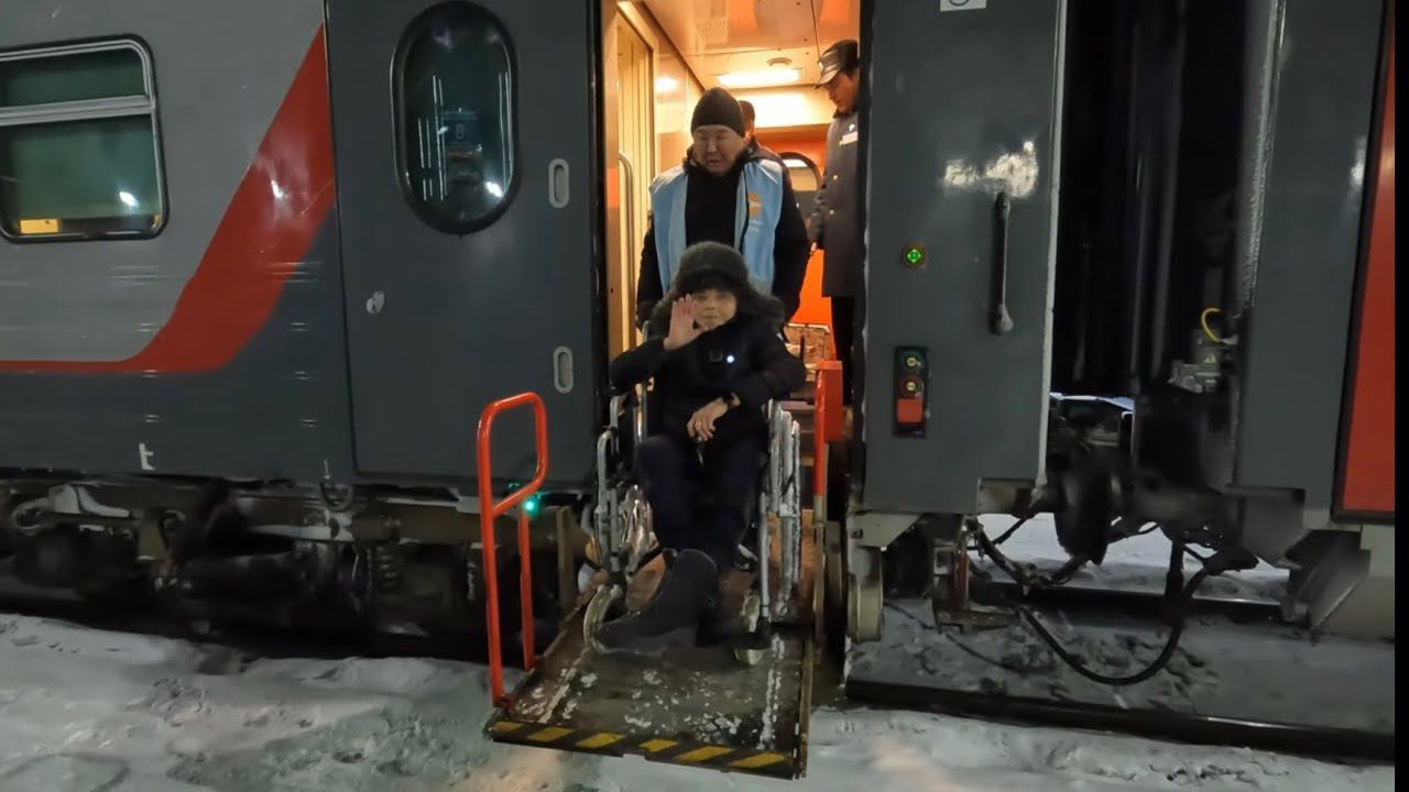 Инвалид Колясочник бросил все и уехал в Москву смотреть онлайн