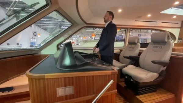 Elling E6. Флагман всемогущий. Boot Dusseldorf 2023. Подробный обзор Elling E6 "серебристый борт"