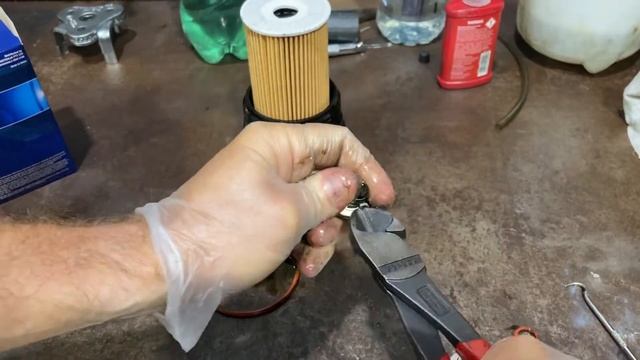 Hyundai IX35 CRD how to replace the engine oil and filter смотреть онлайн