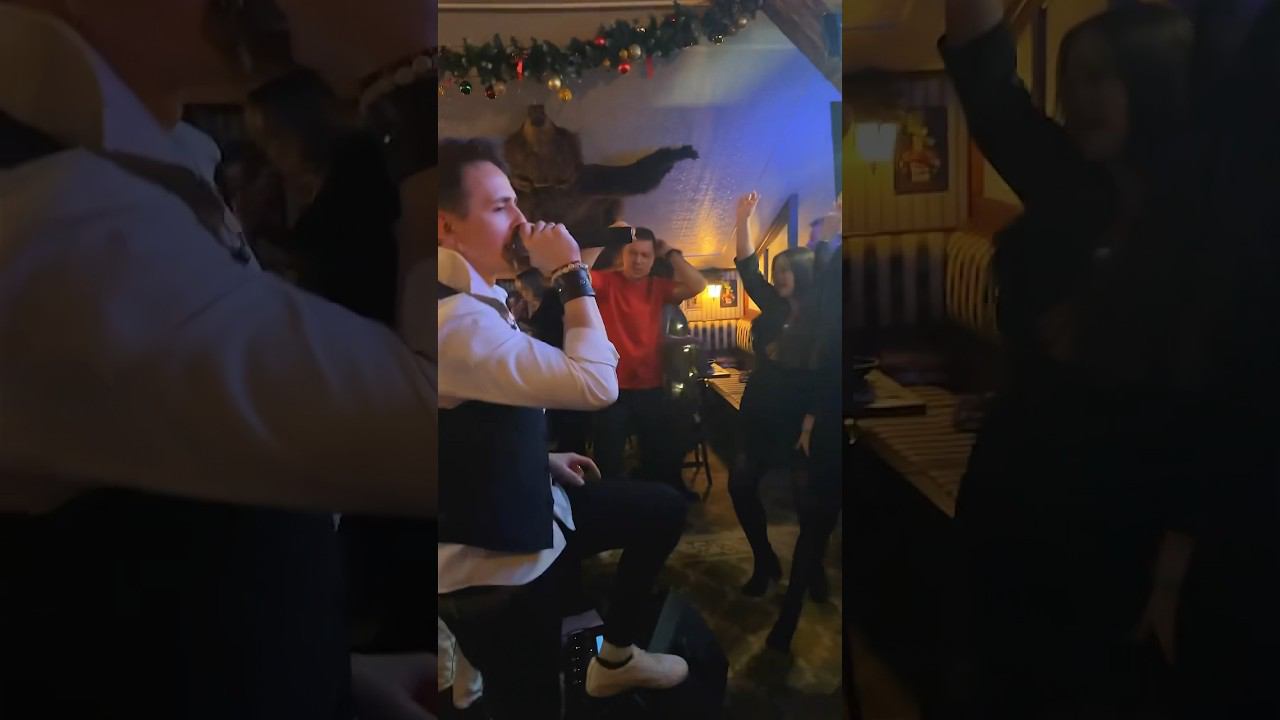 Пою под бой курантов с нашей группой JuicyFire. А как вы встретили Новый год? #rockstar #cover смотреть онлайн