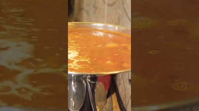 СУП С КИЛЬКОЙ В ТОМАТНОМ СОУСЕ. #шефшаров #500супов #рецепт #борщ #щи #еда #кухня #суп #шаров #шеф