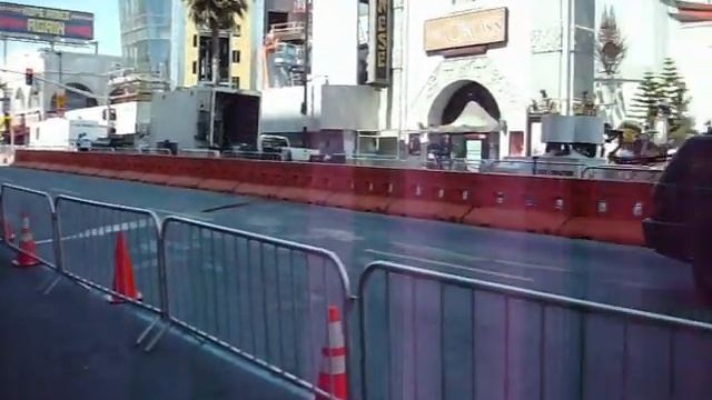Grauman's Chinese Theater on Hollywood Blvd смотреть онлайн