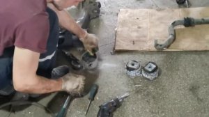 Замена сайлентблоков переднего подрамника