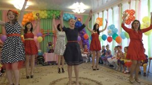 ТАНЕЦ МАМ  Стиляги Детский сад Выпускной 2019 Флешмоб от родителей MOTHER'S DANCE