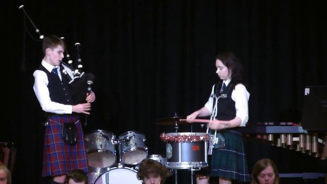 Pipes and Drums - Medley смотреть онлайн