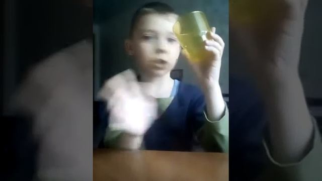 Кан научиться играть на стакане смотреть онлайн