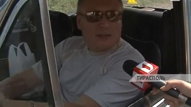 На аппаратном совещании обратили внимание на самый плохой дорожный участок Тирасполя смотреть онлайн