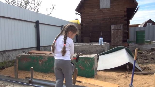 Vlog .Глобальная перестройка. Делаем парковку!!! смотреть онлайн