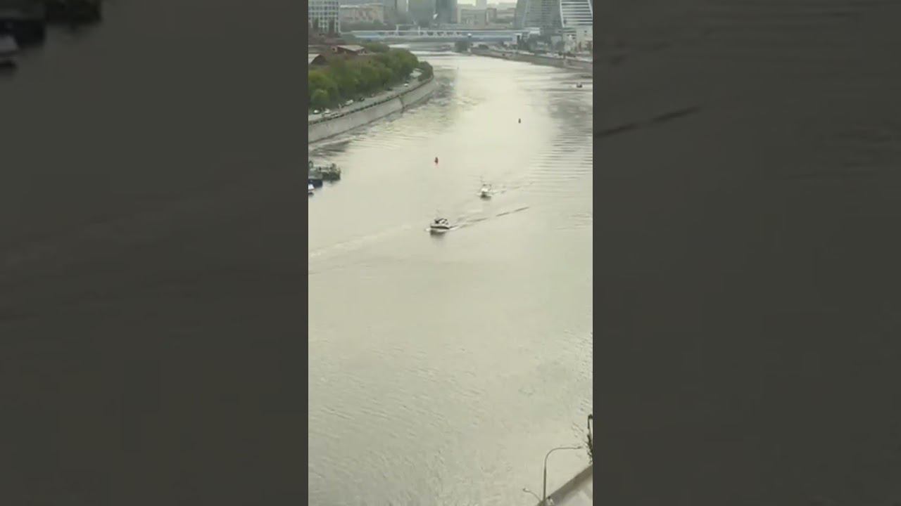 кругосветка-идем через Москву смотреть онлайн