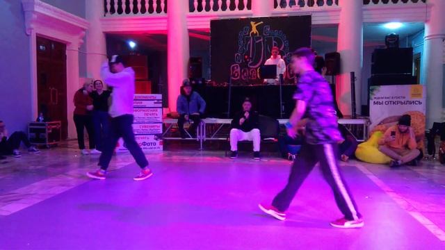 Батл 12 - B-Boy's Profi "URBAN BREAKERS 15 ЛЕТ" 2022 смотреть онлайн