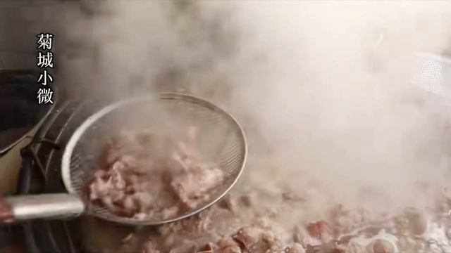 开封重口深水炸弹，30元凹腰配羊包，顾客早酒称皇帝一般人降不住  #菊城小微#地方特色美食 #市井生活 #老味道