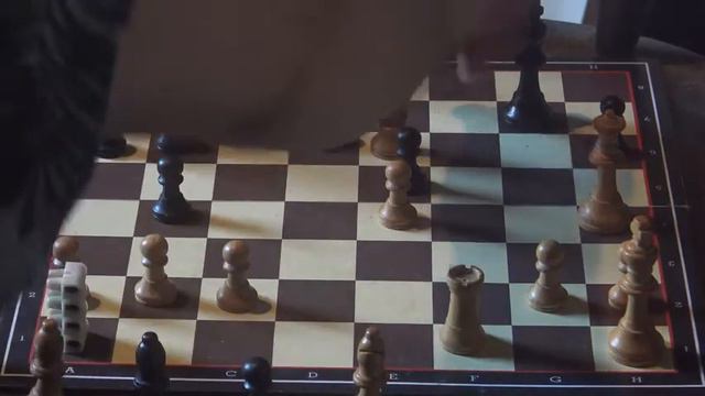 XVI 21k Echec Tactique Mat Pièces Lourdes 11 смотреть онлайн
