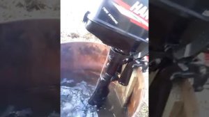 Запуск лодочного мотора Hangkai 4.